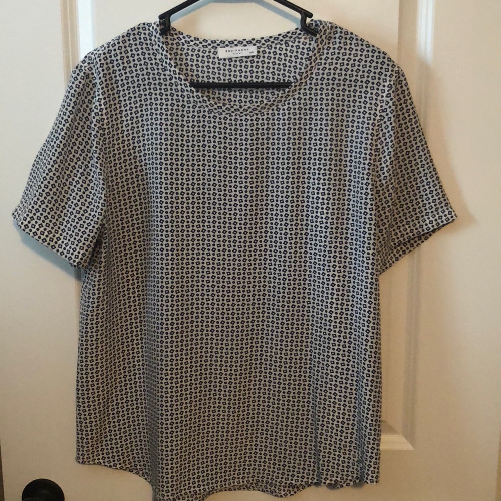 Equipment short sleeve top